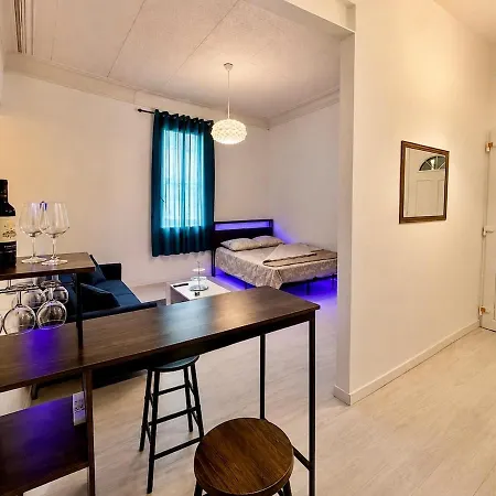 Independent With Shared Courtyard Apartamento *