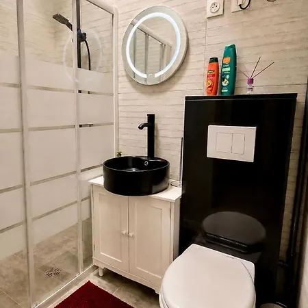 Independent With Shared Courtyard Apartamento Narbona