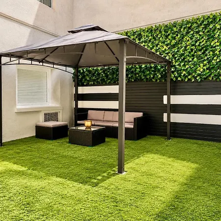Independent With Shared Courtyard Apartamento Narbona